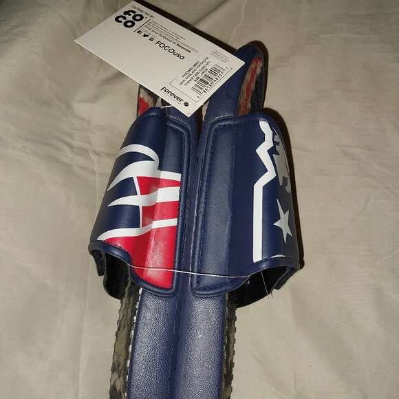 FOCO New England Patriots Slide Sandals Size 11-12 - Picture 2 of 5